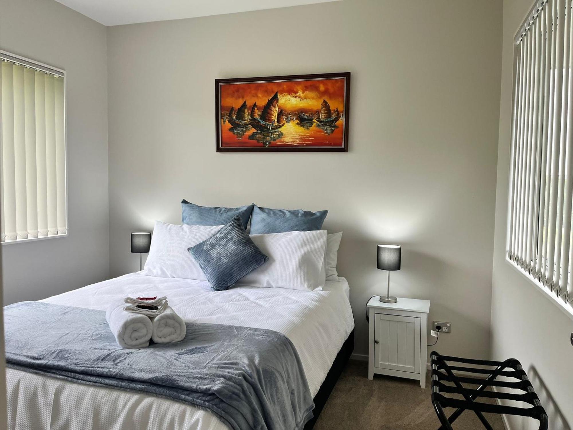 Country Inn Pokeno Экстерьер фото